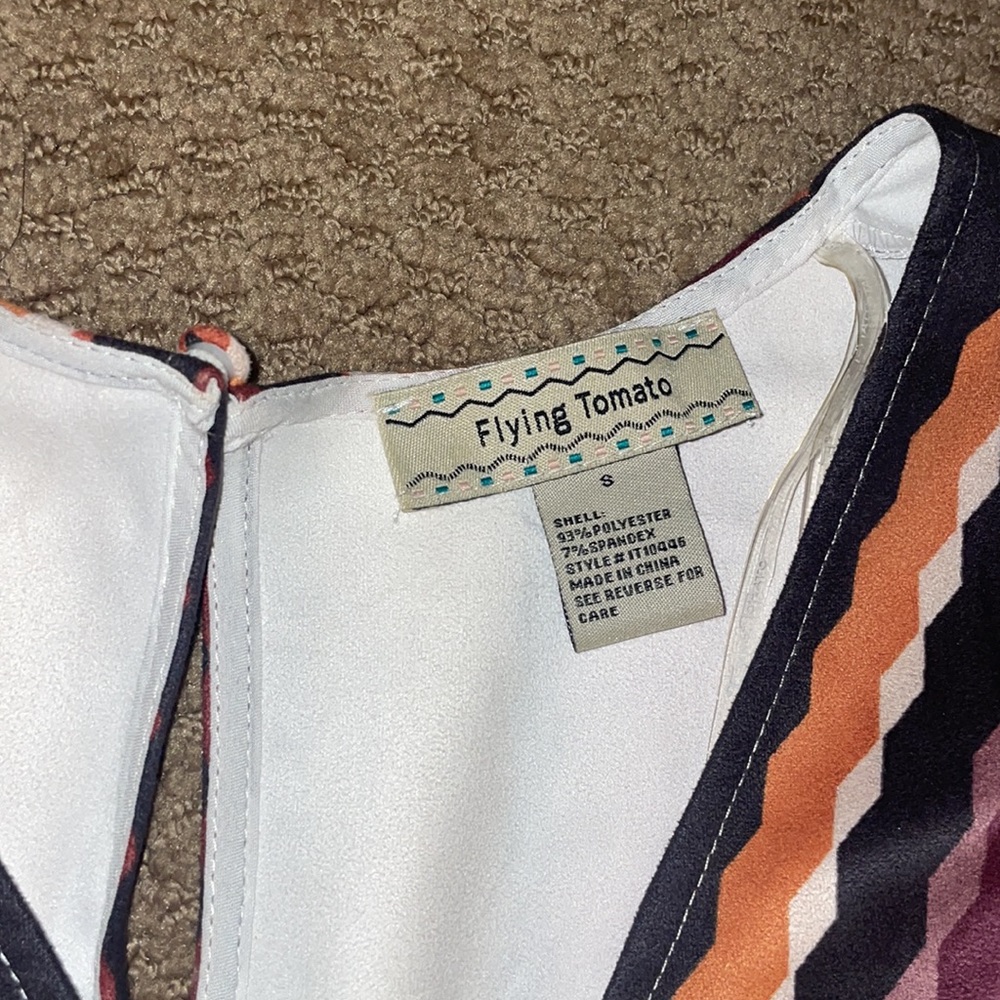 two piece set - Picture 3 of 5